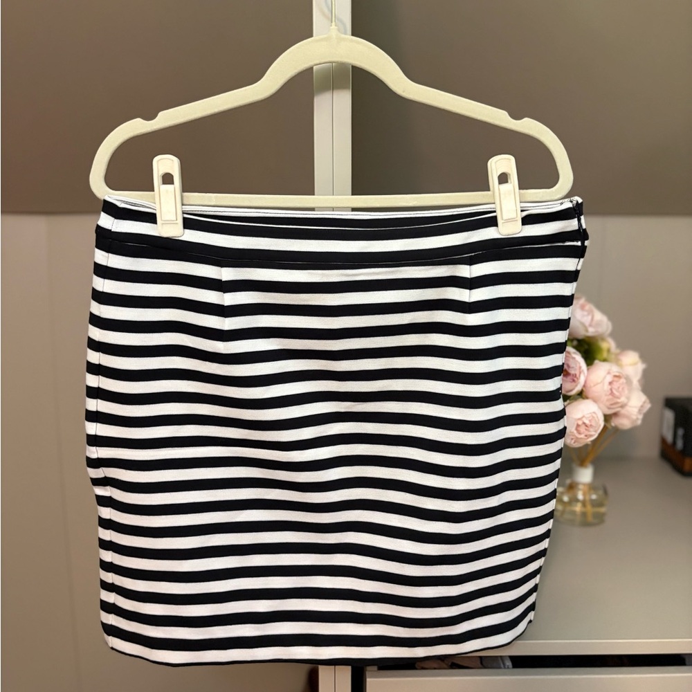 Tommy Hilfiger Black and White Striped Nautical Skirt, 10